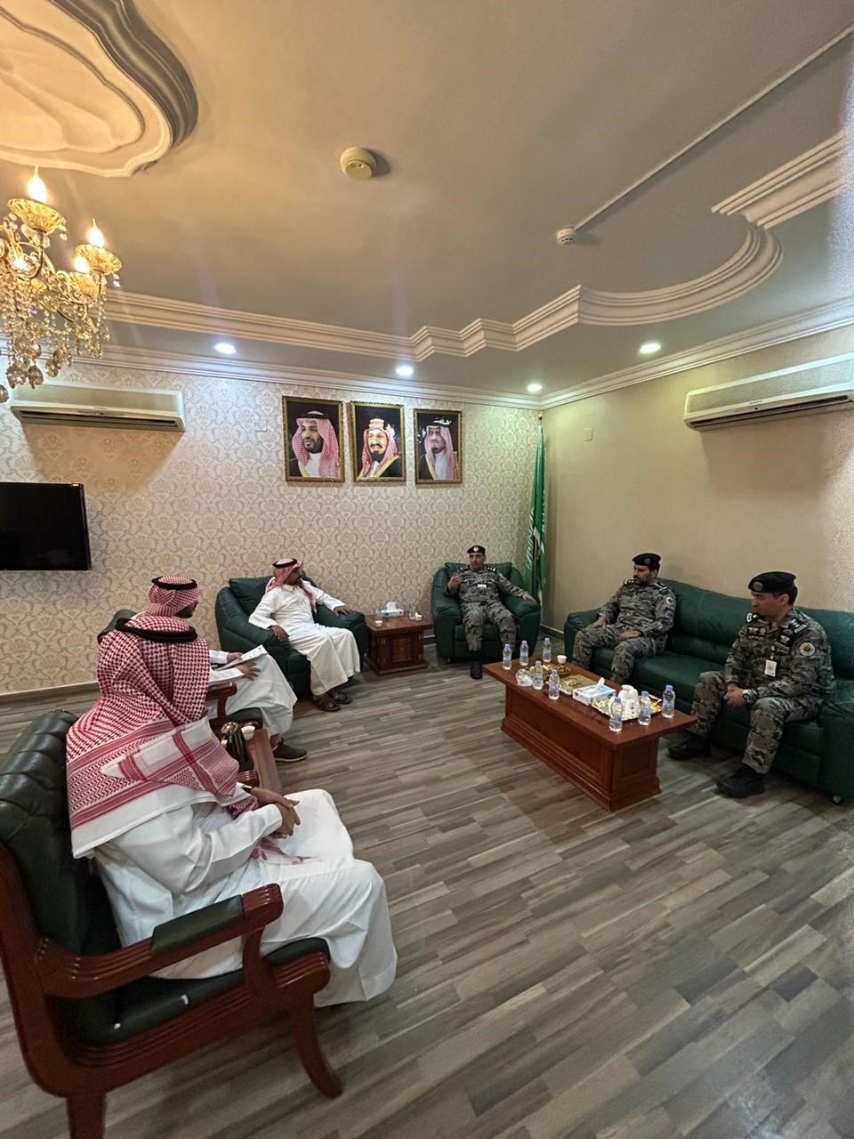 فرع الهيئة بمنطقة المدينة المنورة وإدارة السجون بالمنطقة يعززان تعاونهما لخدمة النزلاء