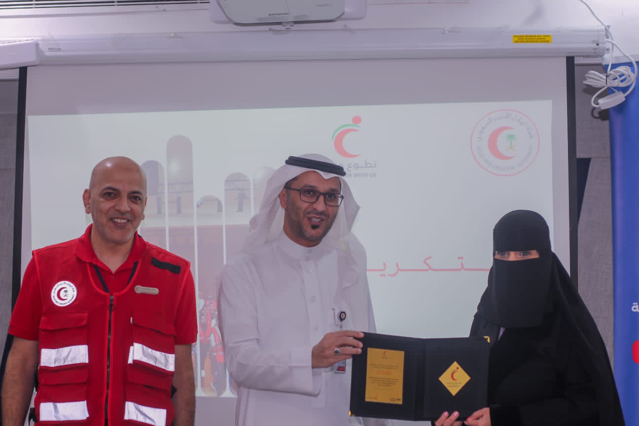 تكريم فرع الهيئة بمنطقة المدينة المنورة لجهوده في العمل التطوعي بالمنطقة